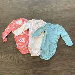 Carters Button Up Onesies 9 Month